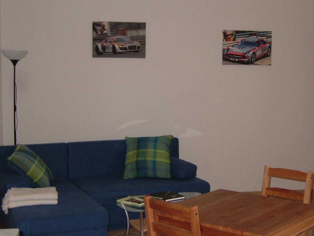 Fliederhof Ferienwohnungen Herresbach Habitación foto